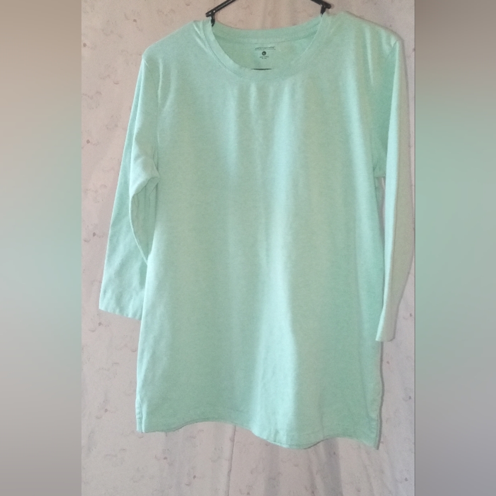 Woman's Shirt